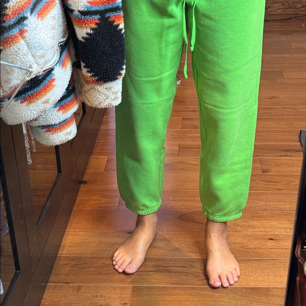 Y2K PINK Victoria's Secret Neon Green Ankle/Capri Jogger - Picture 10 of 12